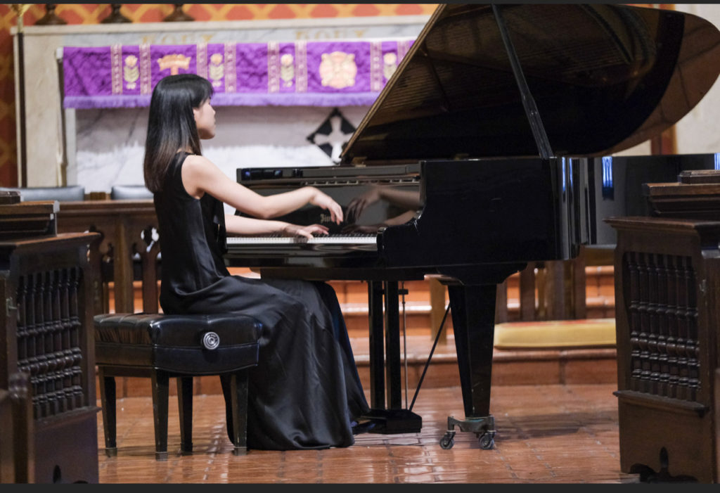 oversøisk respektfuld marxistisk Pianist Kate Liu's Brilliant La Jolla Debut for Musica Vivace – San Diego  Story